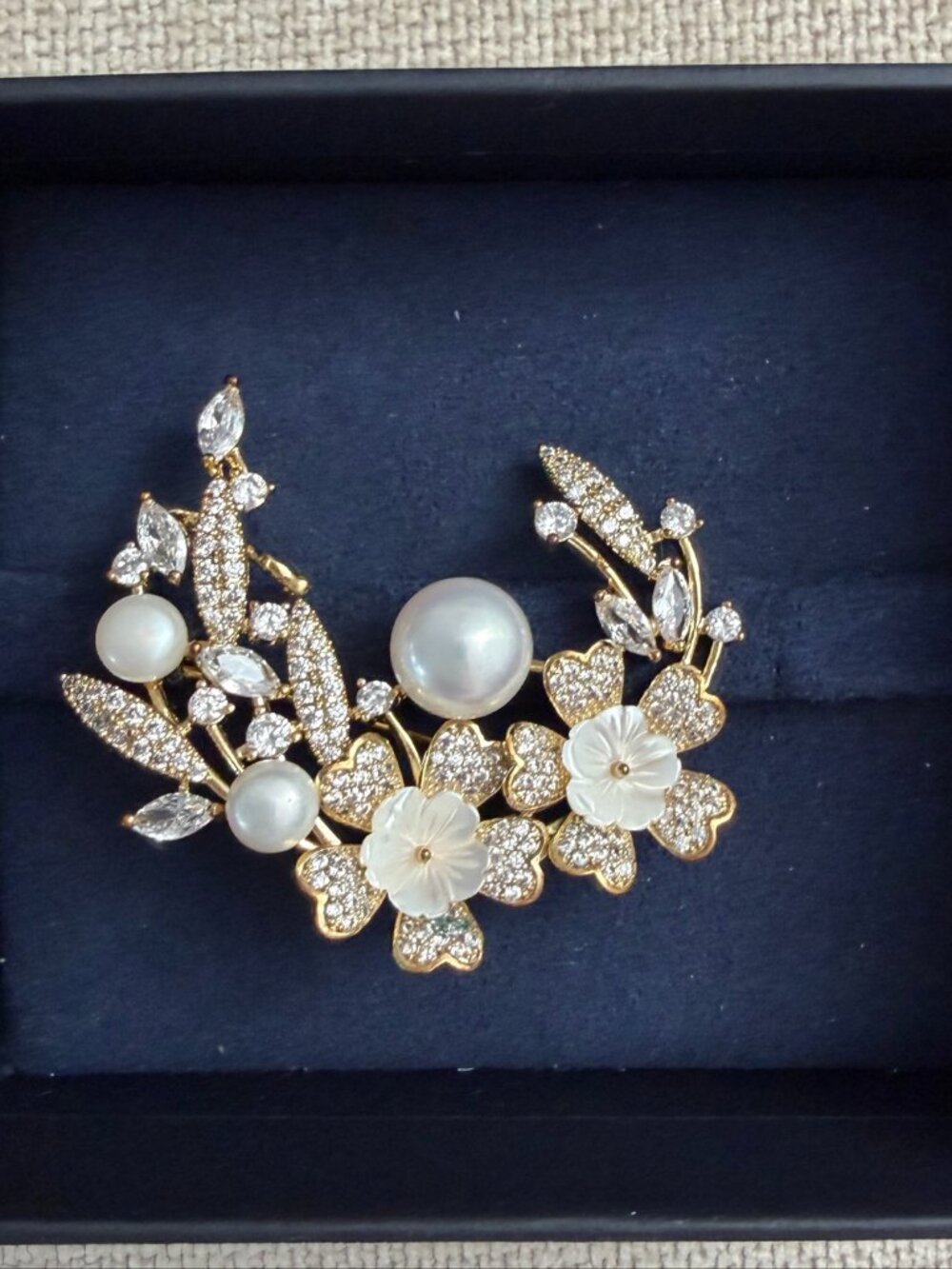 Gold Tone Pearl Floral Brooch Pin